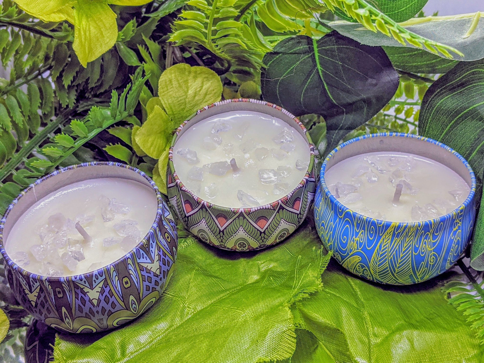 Affirmation Clear Quartz Soy Candle, aromatherapy sit candle, Manifestation and Inspirational gifts by create to be great. Rose, Jasmine, Gardenia , Bergamot, Vanilla, Peppermint, Mediterranean fig, lemon, strawberry, lavender